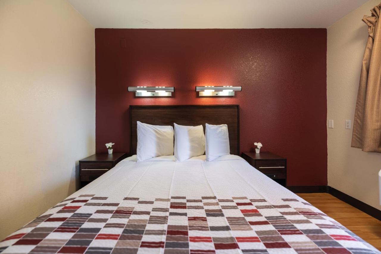 Hotel California And Suites, 2*